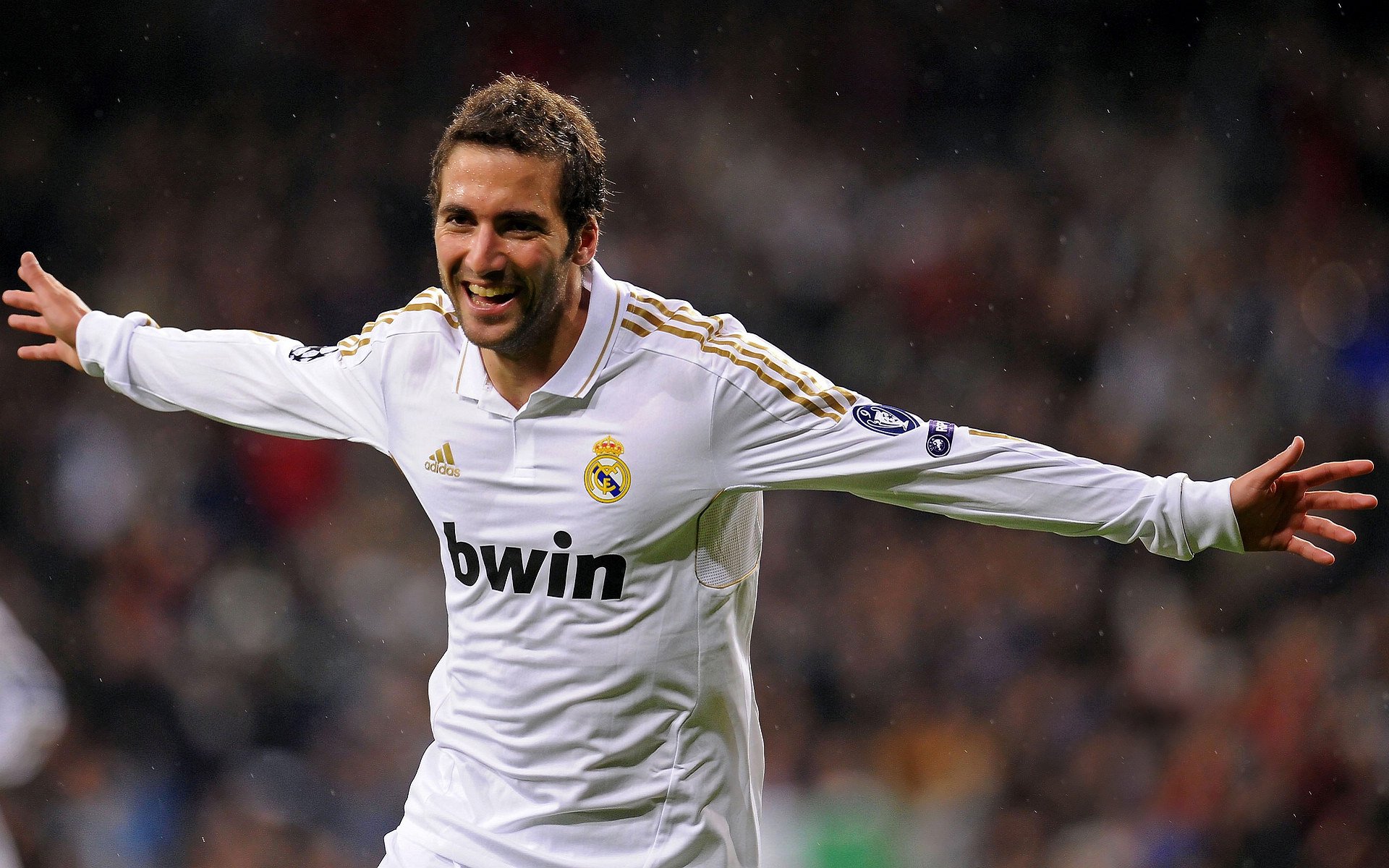 巴黎圣日耳曼大胜利物浦，赢得关键战役，巴黎圣日耳曼对里尔首发