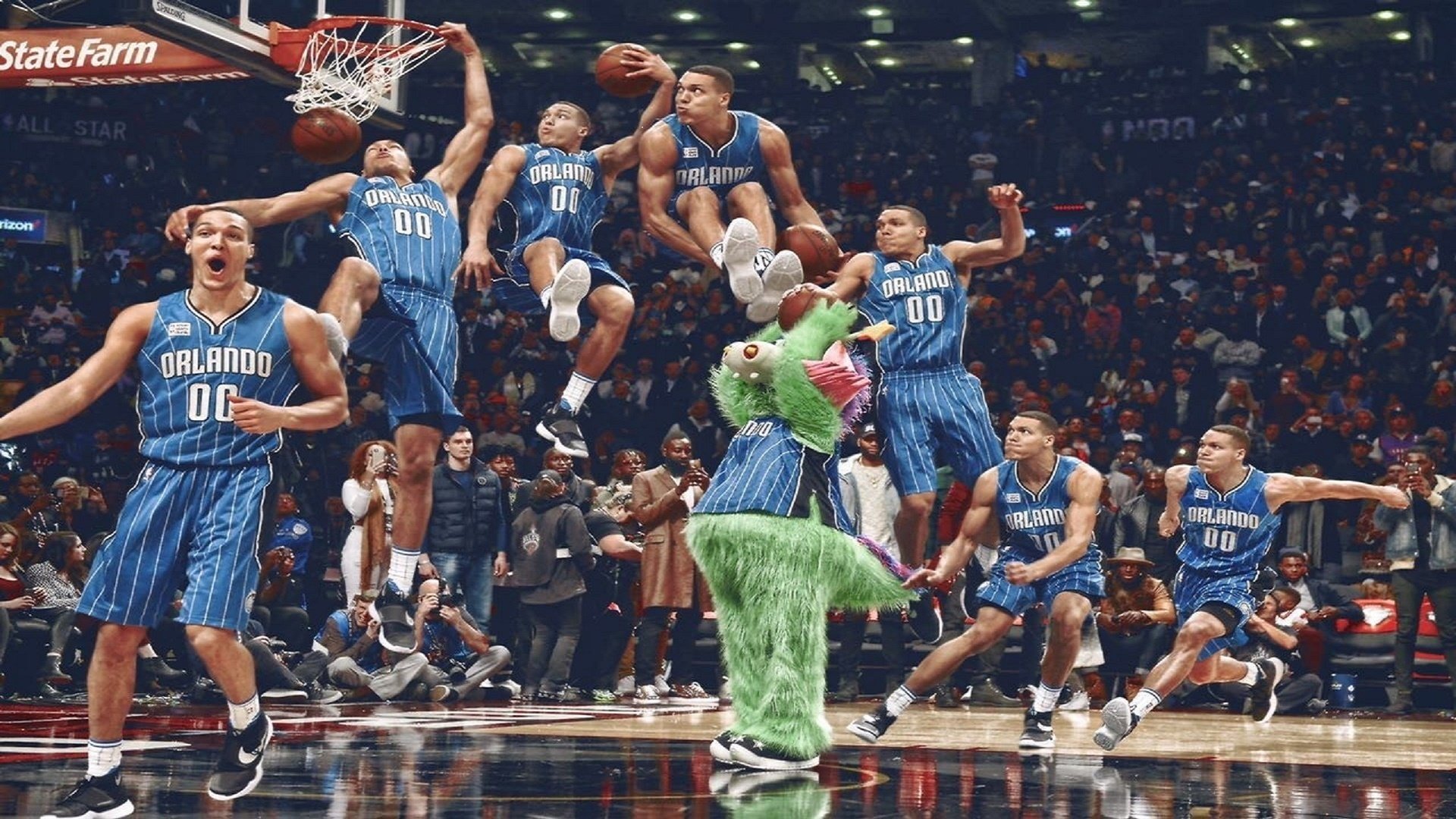 精彩比赛被球迷用掌声和欢呼声加以回应，足球赛场上观众人声鼎沸